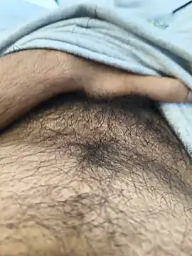 8inch_hunk19 live sex cam