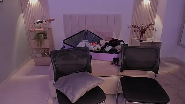 DestinyTornn live sex cam