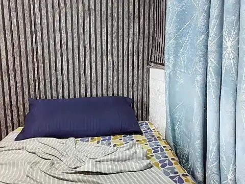 moremoreguys webcam