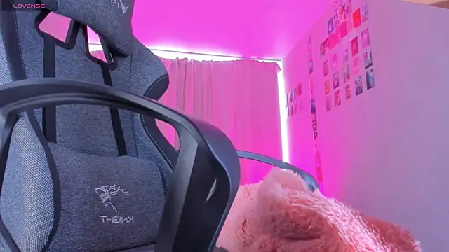 Eva_Harper webcam
