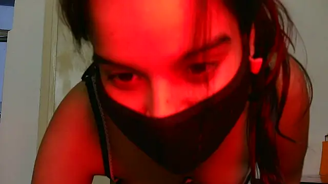 sugar_mommy98 (F young) - Make me cum I m high