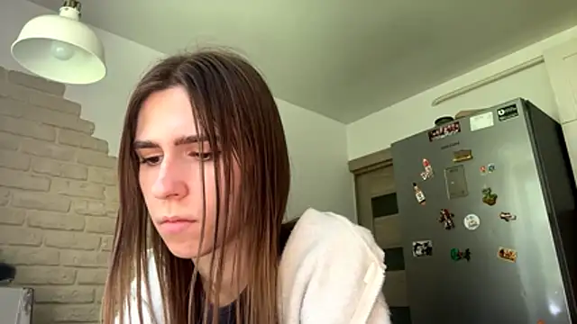 ZaraGuyette webcam
