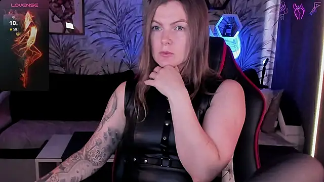 Devi_Evi webcam