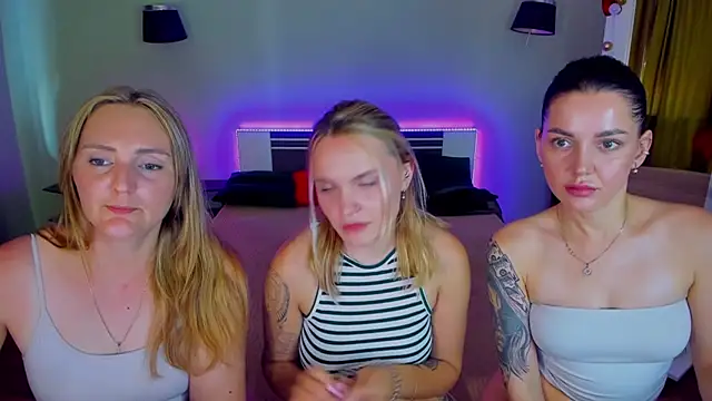 MagicEyess live sex cam