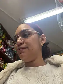 Sara-77 webcam