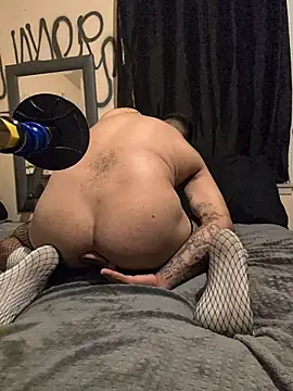 Cnutt310 live cam