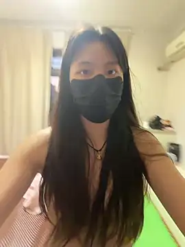 xiaxia868 (F teen) - 脱裤子穿性感内内跳骚舞