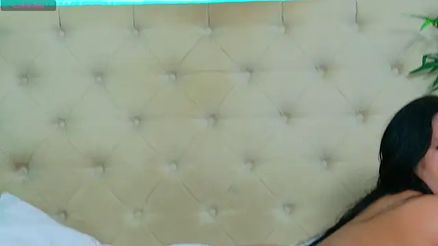 TemptingLuna_ webcam