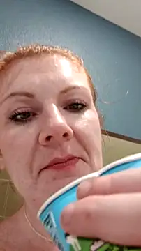 nakedgarbageperson webcam