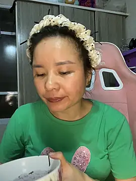 Ivy_Trix2 webcam