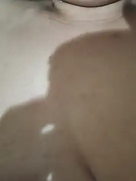 Luna-elle webcam
