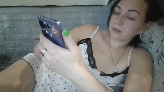 DanaNeon webcam