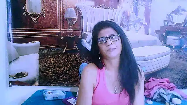IndianAllure webcam