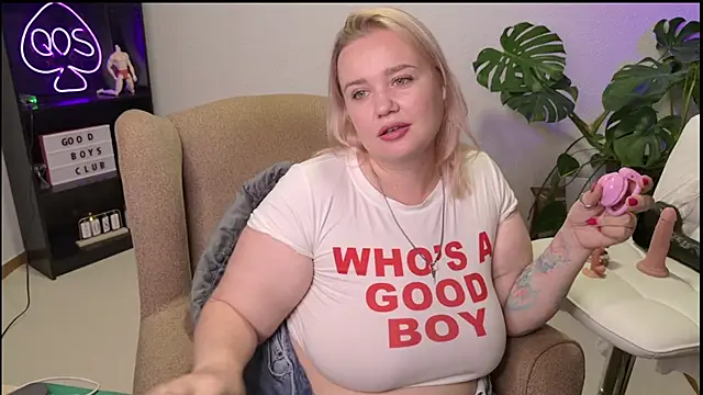 MargotGrey webcam