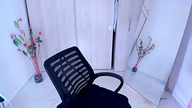 Adele_Sweett webcam