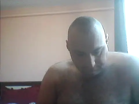 StrictBobby webcam