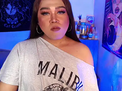 MelindaOnDuty_ webcam