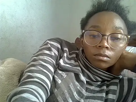ElianeHot webcam