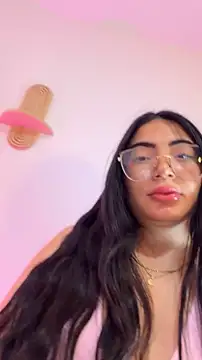 Mia_222 webcam
