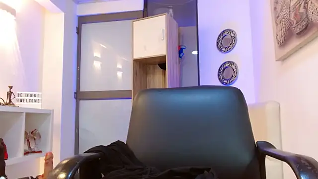 DianaPearls webcam