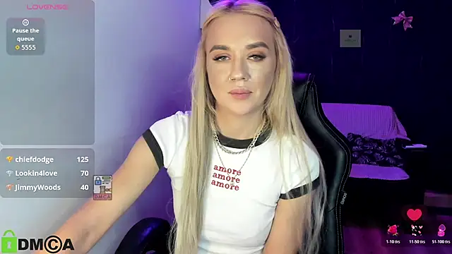 CrystalGirl99 webcam