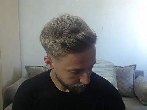 BlondEagleMuscle webcam