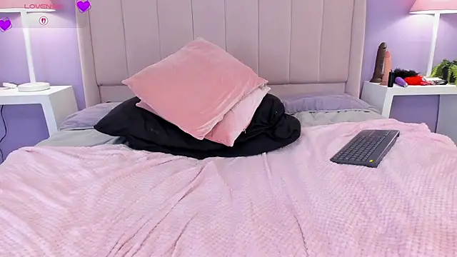 Lolagolden1 webcam