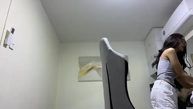Lovable_with_bigsurprise webcam