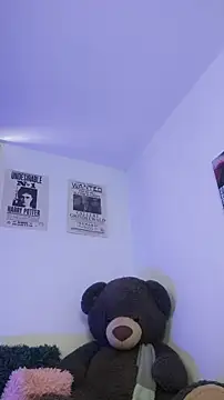 downsonMia webcam