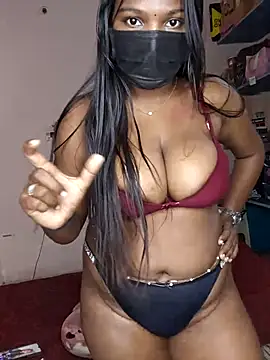 sluttyzoyaa webcam