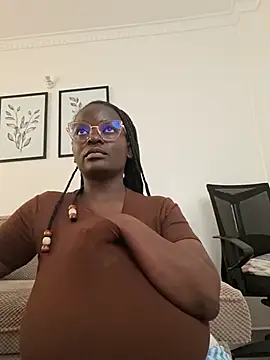 bustytemptress1 webcam