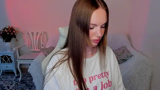 MishkaMe webcam