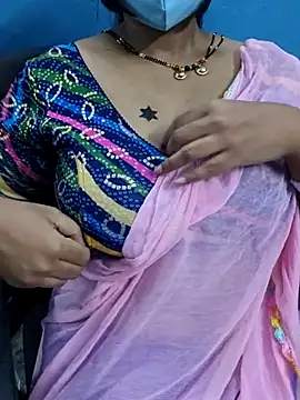 Tamil_Vennila_ webcam
