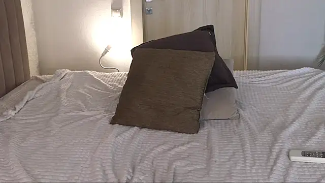 BlushingAngelita webcam