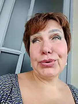 bettybutter_ webcam