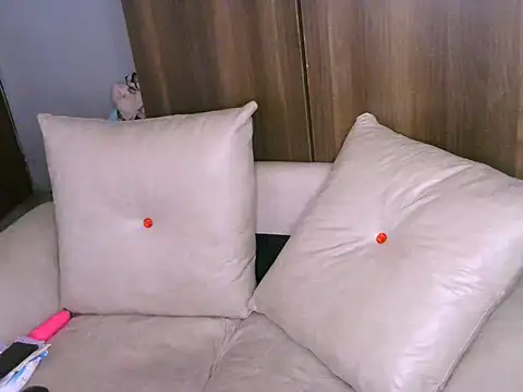 Bustycece webcam