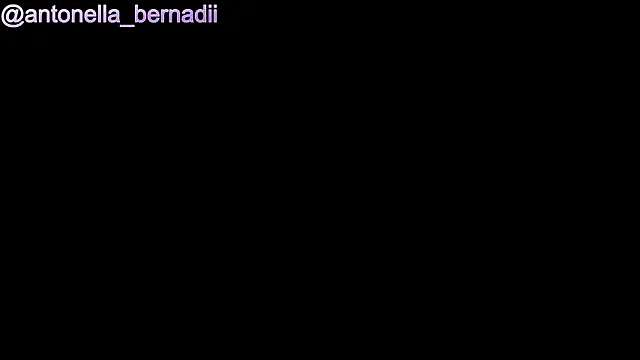 Antonella_Bernadii webcam