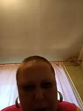 Linda070481 webcam