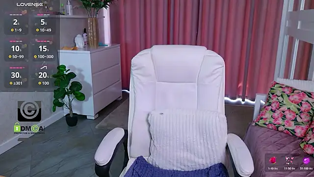 KellyKleine webcam