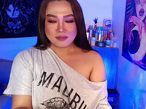 MelindaOnDuty_ webcam