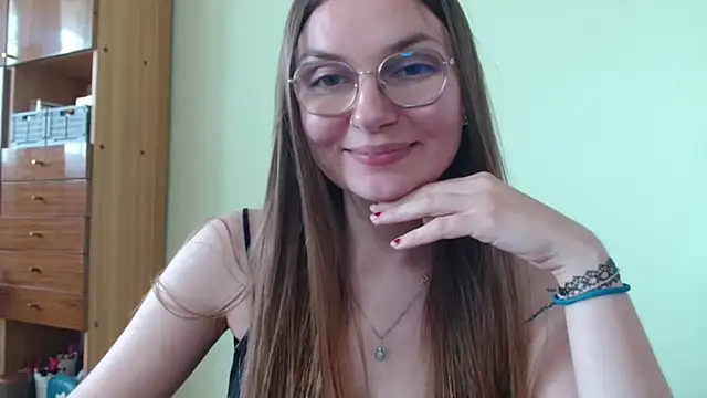 LooveELLYx webcam