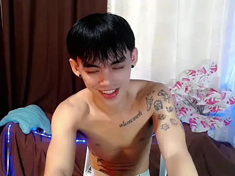 urhunky_boy webcam