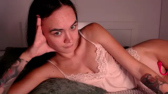 EvelynGG webcam