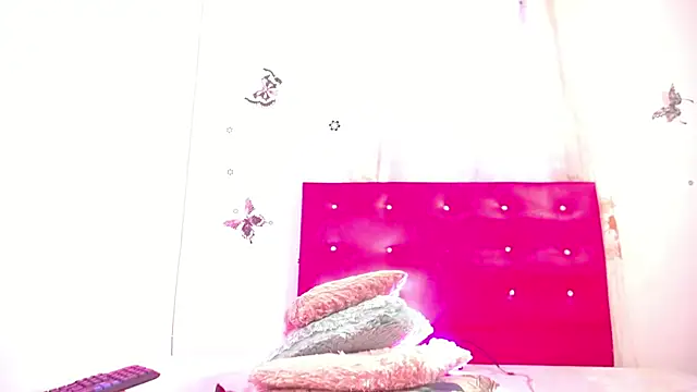 naughtyavaa webcam