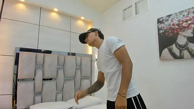 ruslan_marcel (M twink) - SHOW CUM 499