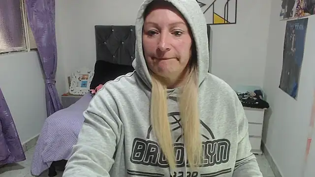 emperabigbootybigass webcam