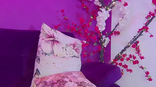 Daliana_Gounbolt webcam