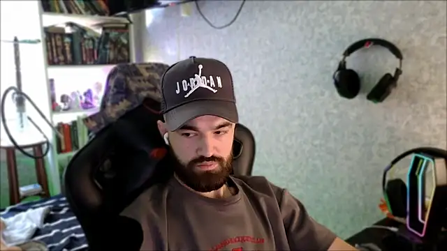 _Serious_Man webcam
