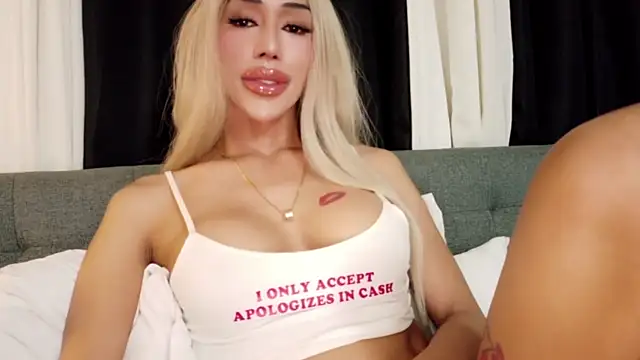 Forever_MissCandace webcam