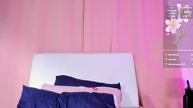 Celeste_Rox live cam on StripChat